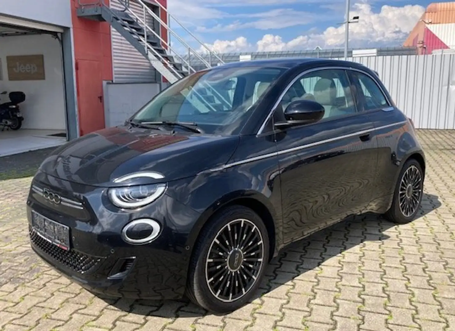 Fiat 500 La Prima 42kWh/Sitzheizung/Navi/Kamera/Glasdach Schwarz - 2