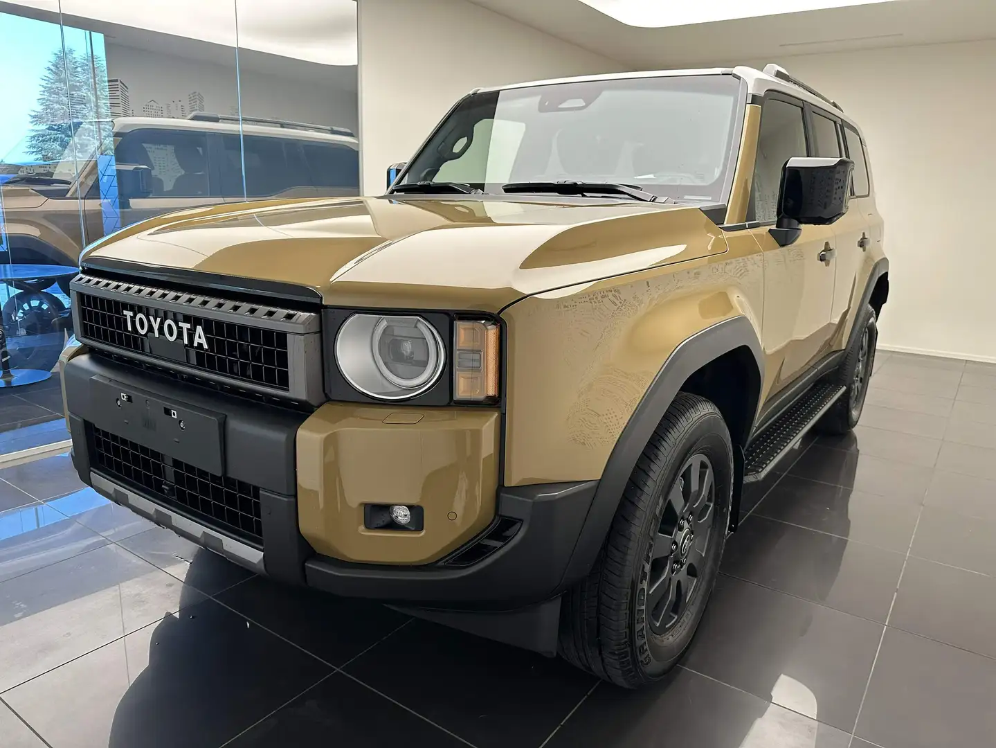 Toyota Land Cruiser Land Cruiser 2.8 d-4d First Edition awd auto Oro - 1