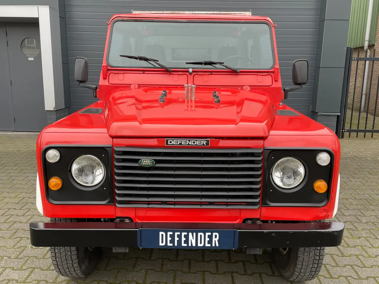 Land Rover Defender 3.5 V8 Defender only 15.000 kilometer, foto 5