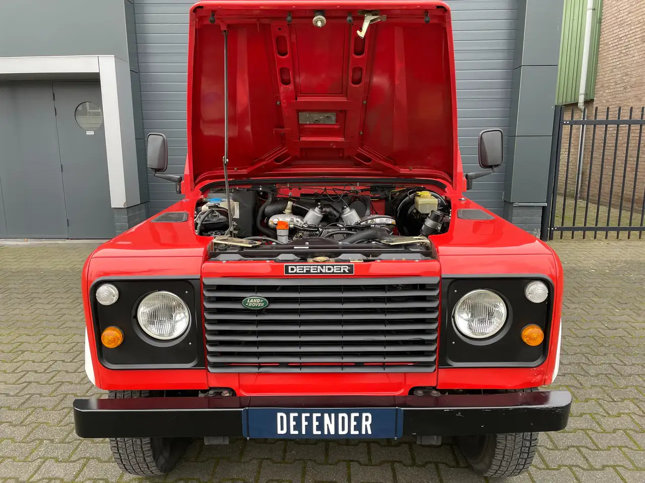 Land Rover Defender 3.5 V8 Defender only 15.000 kilometer, foto 10