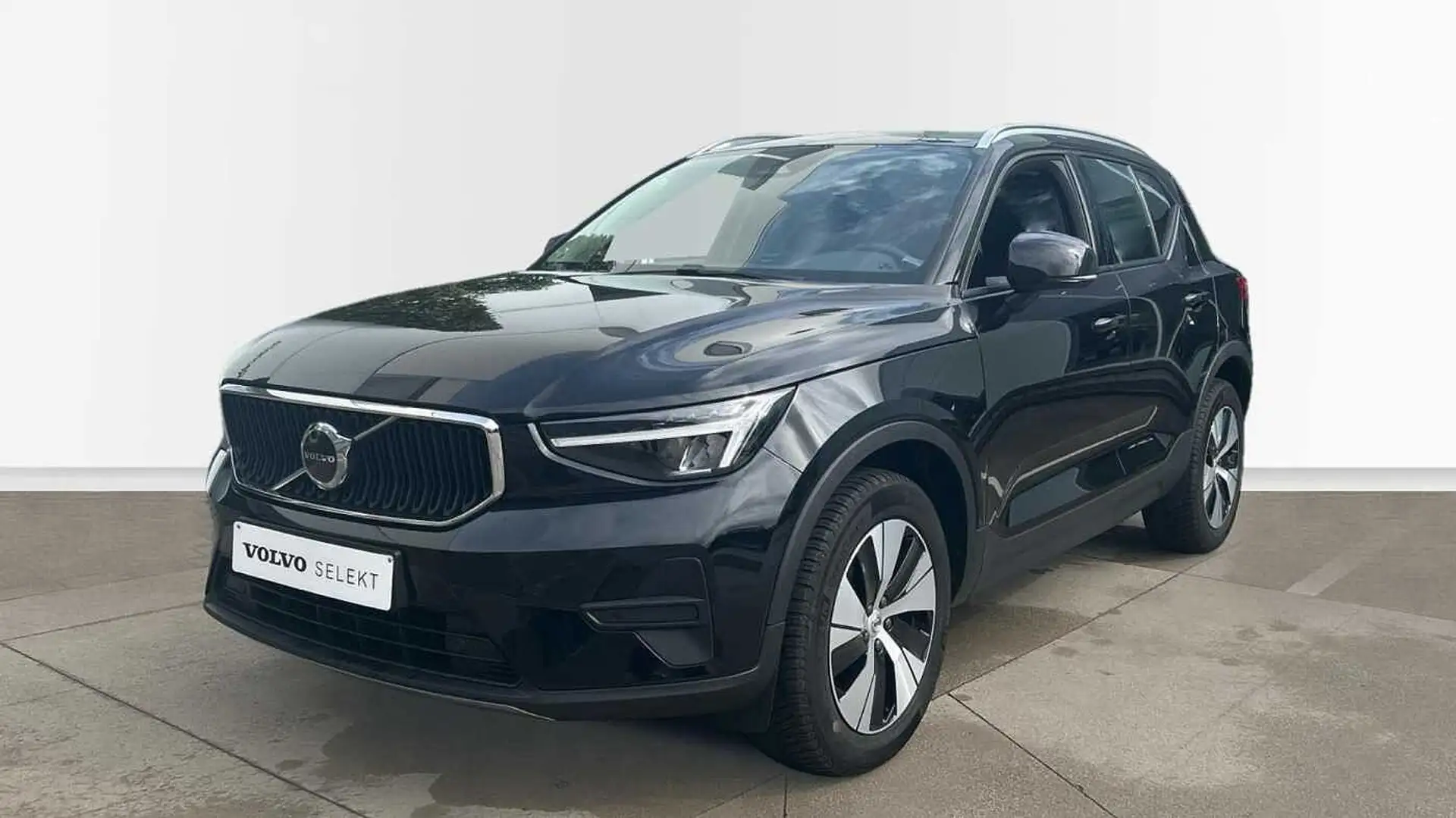 Volvo XC40 Core, B3 Mild hybrid, Benzine Negro - 1