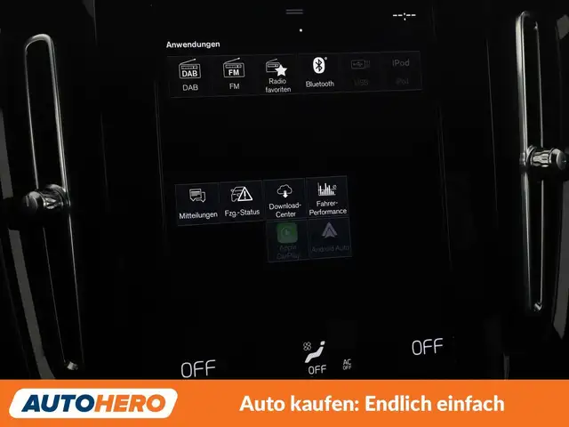 Volvo XC40 view 22