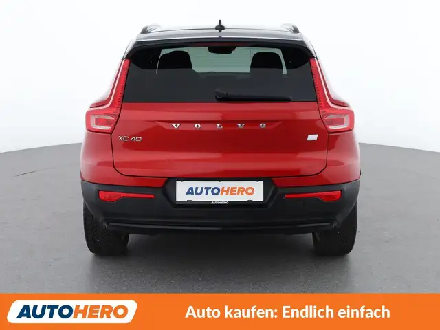 Volvo XC40 view 5