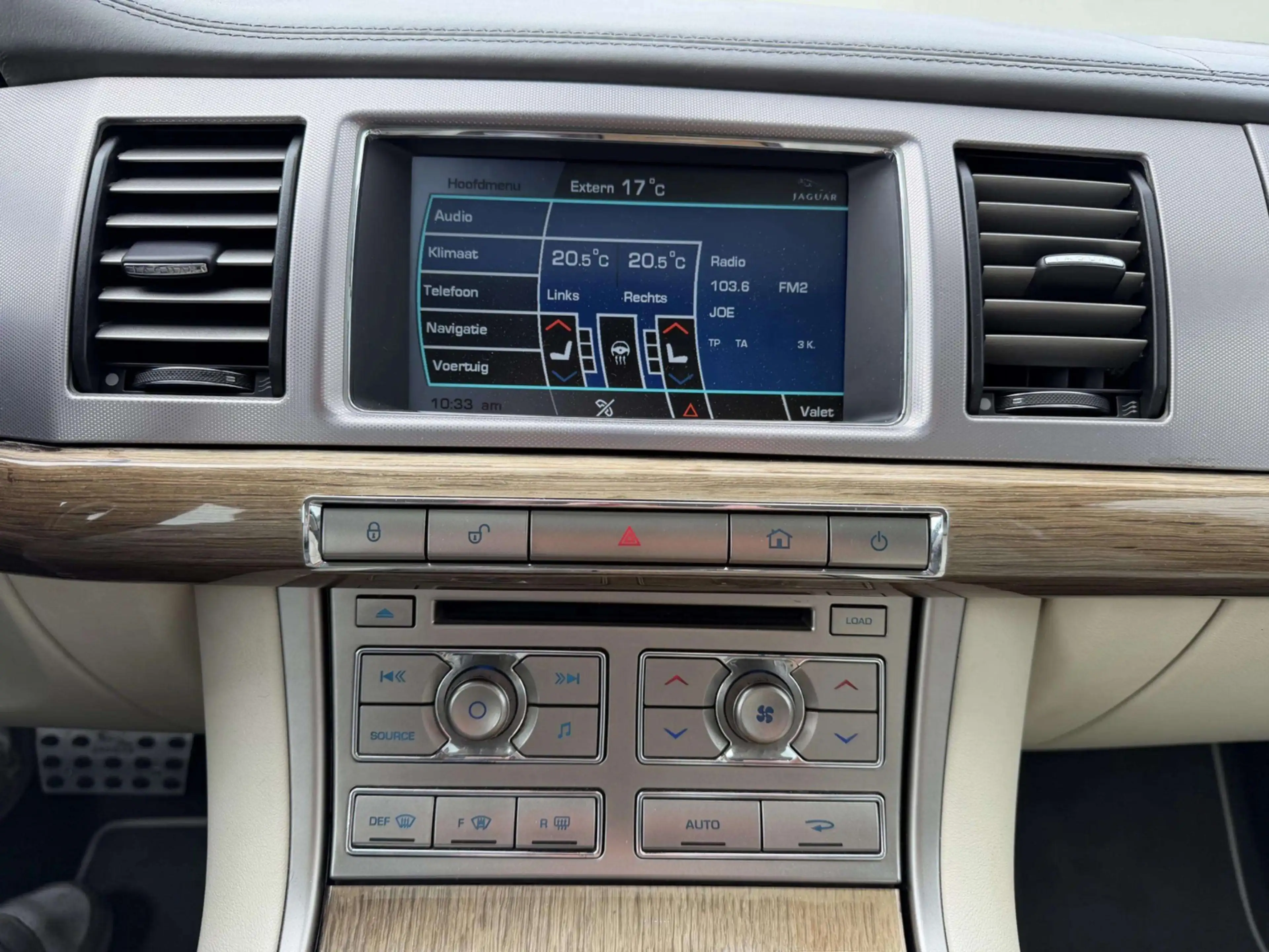 Jaguar XF 4.2 V8 SV8 Supercharged | Bowers & Wilkins | Panor — photo 13