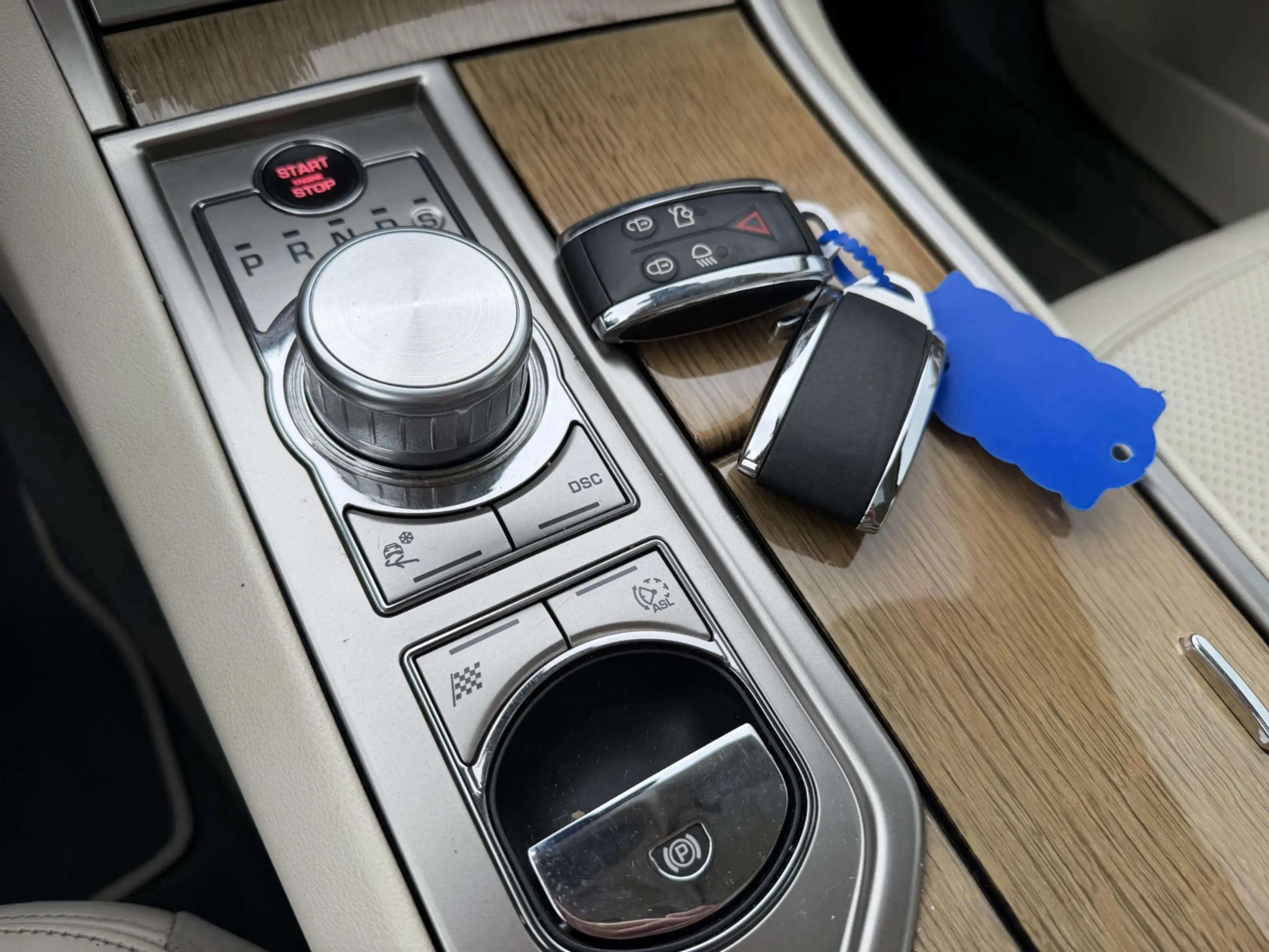 Jaguar XF 4.2 V8 SV8 Supercharged | Bowers & Wilkins | Panor — photo 16