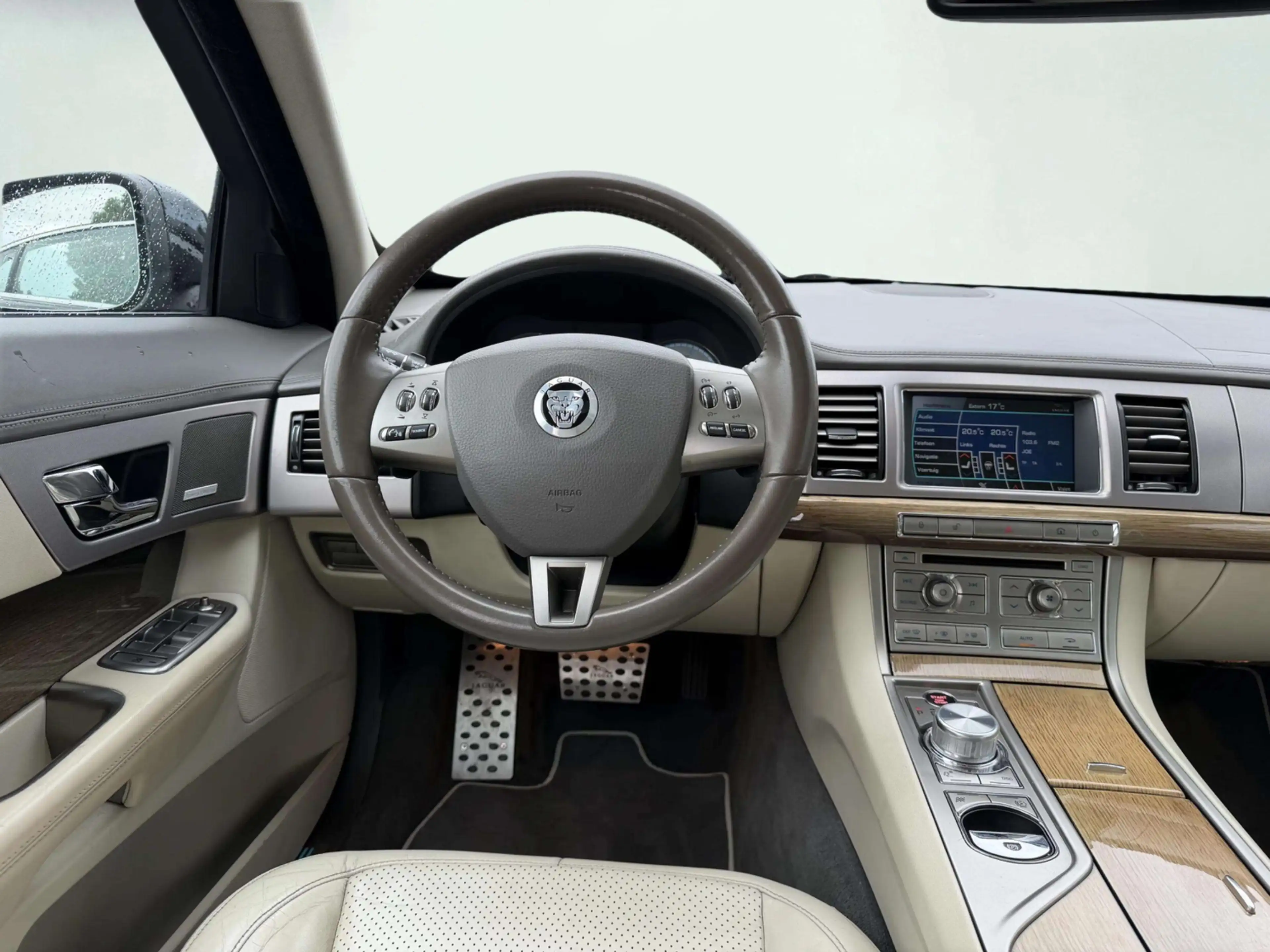 Jaguar XF 4.2 V8 SV8 Supercharged | Bowers & Wilkins | Panor — photo 7