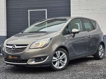 GPS * CAMERA * SEMI CUIR *