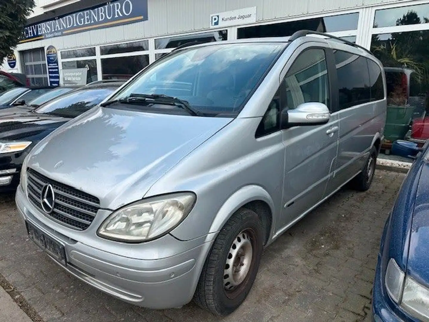 Mercedes-Benz Viano 2.0 CDI kompakt Silber - 1