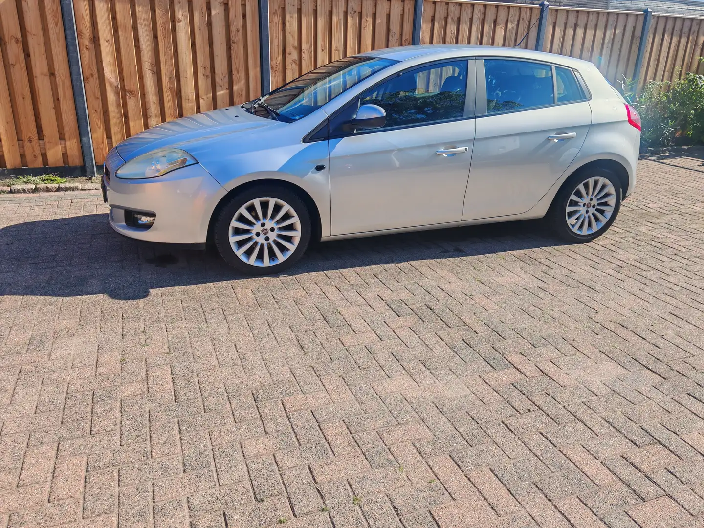 Fiat Bravo Bravo 1.4 T-Jet Edition Prima Plateado - 1