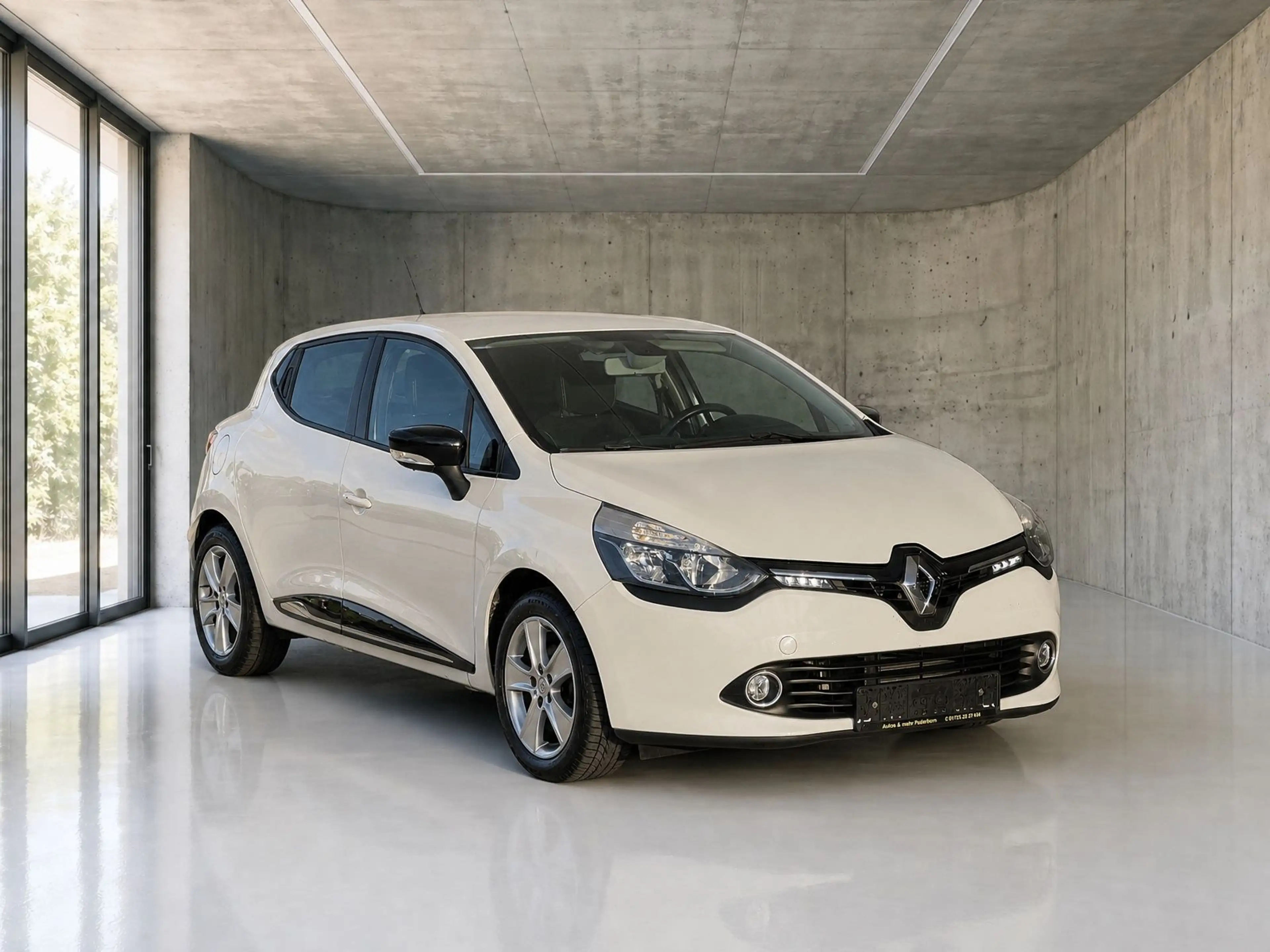 Renault Clio Limited *NAVI*PDC*KLIMAAUT*KEYLESS*TEMPOMAT — photo 3