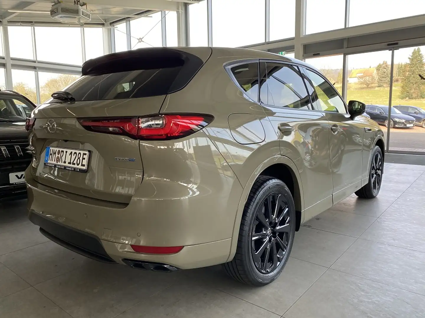 Mazda CX-60 2025 2.5 PHEV Homura Plus Leder, Pano, Matrix, 20" Bej - 2