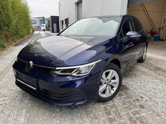 Volkswagen Golf view 3