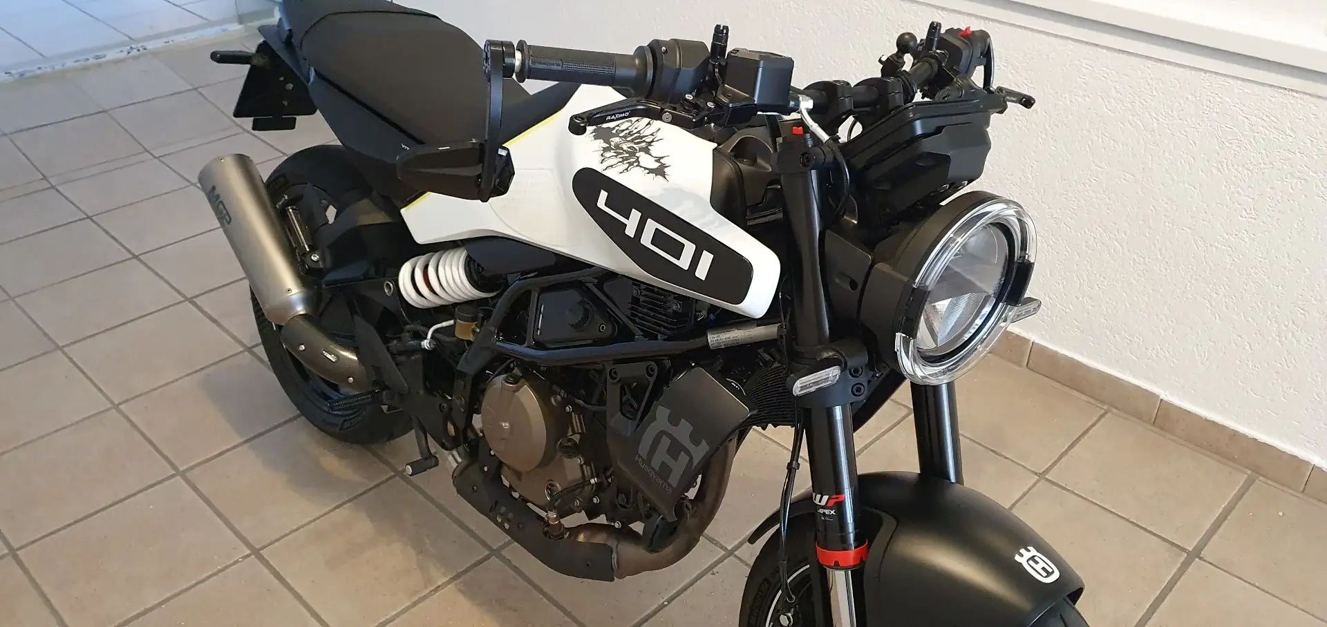 Husqvarna Vitpilen 401, viele Extras Blanc - 1