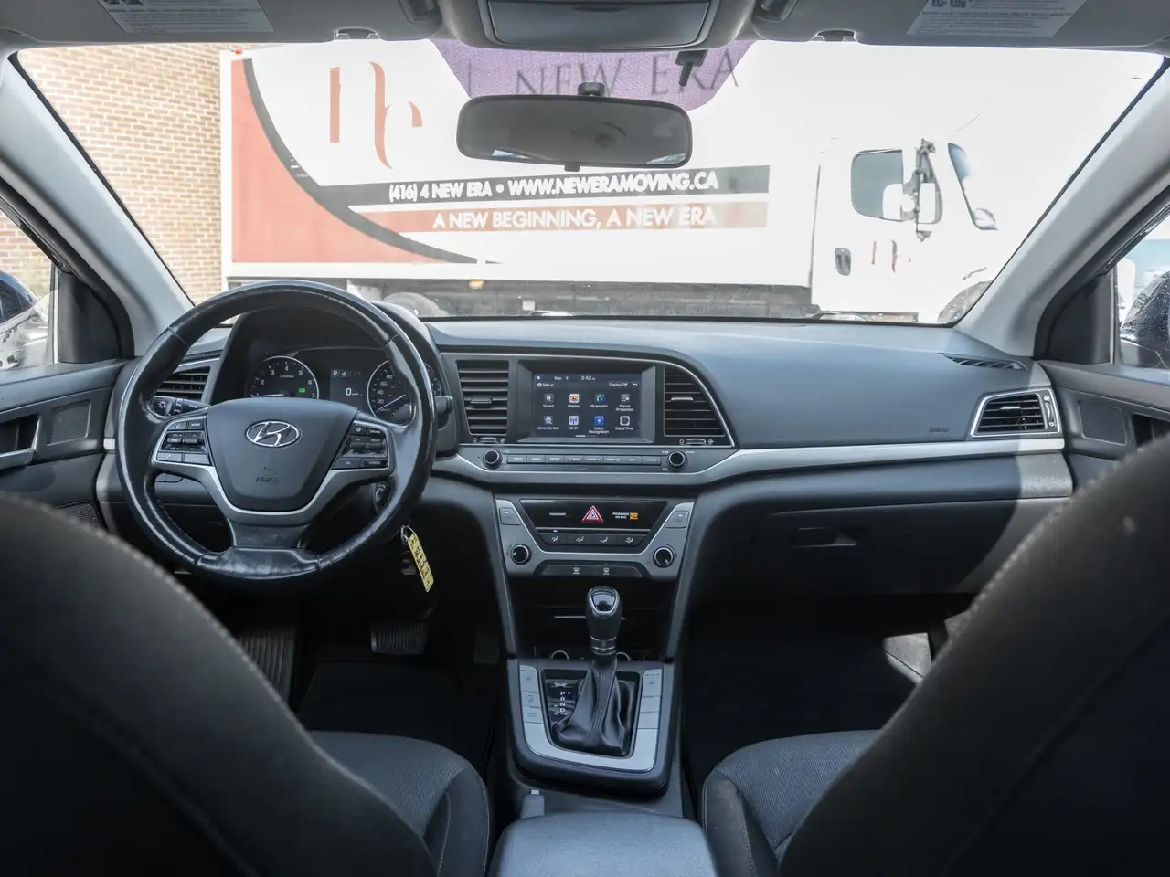 Hyundai ELANTRA снимка Hyundai ELANTRA