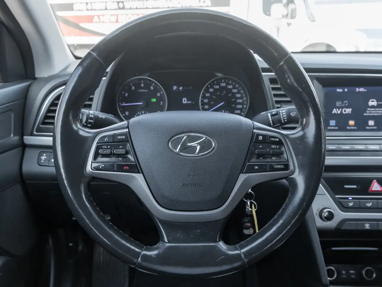 Hyundai ELANTRA снимка Hyundai ELANTRA