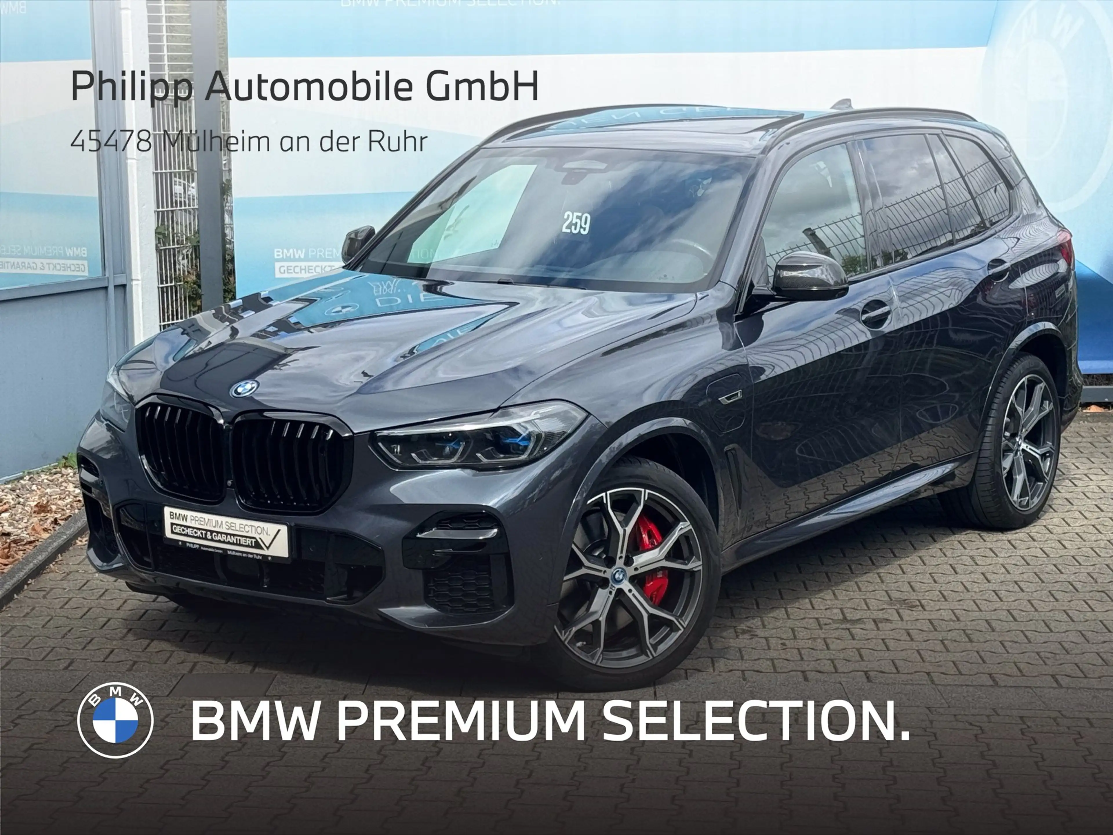 BMW X5 xDrive45e M Sport Luft TV Pano Laser AHK B&W