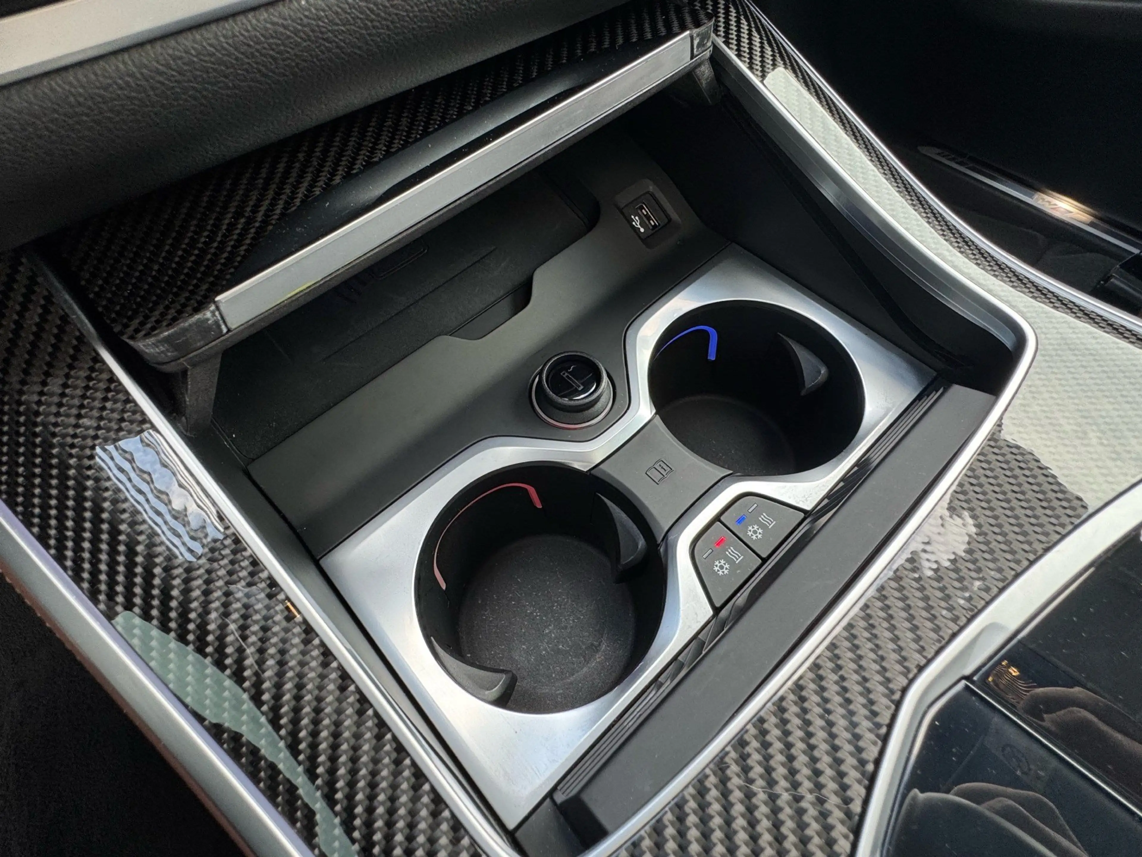 BMW X5 xDrive45e M Sport Luft TV Pano Laser AHK B&W — photo 13
