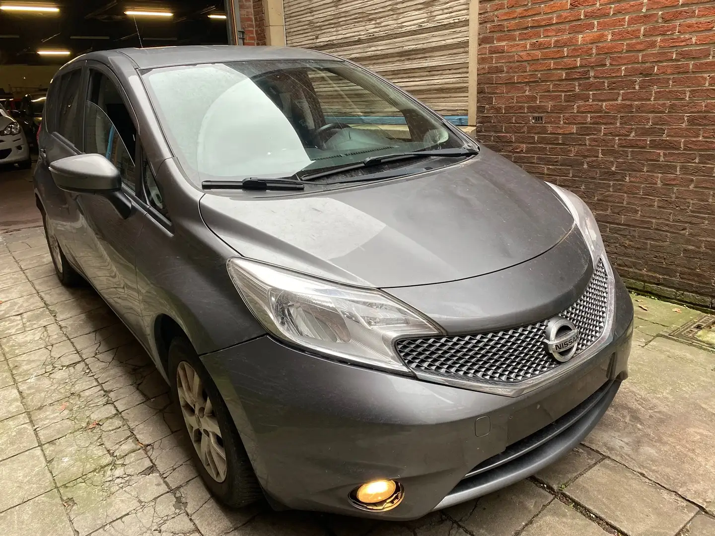 Nissan Note Note 1.5 dCi Connect Edition Sport Pack Gris - 1