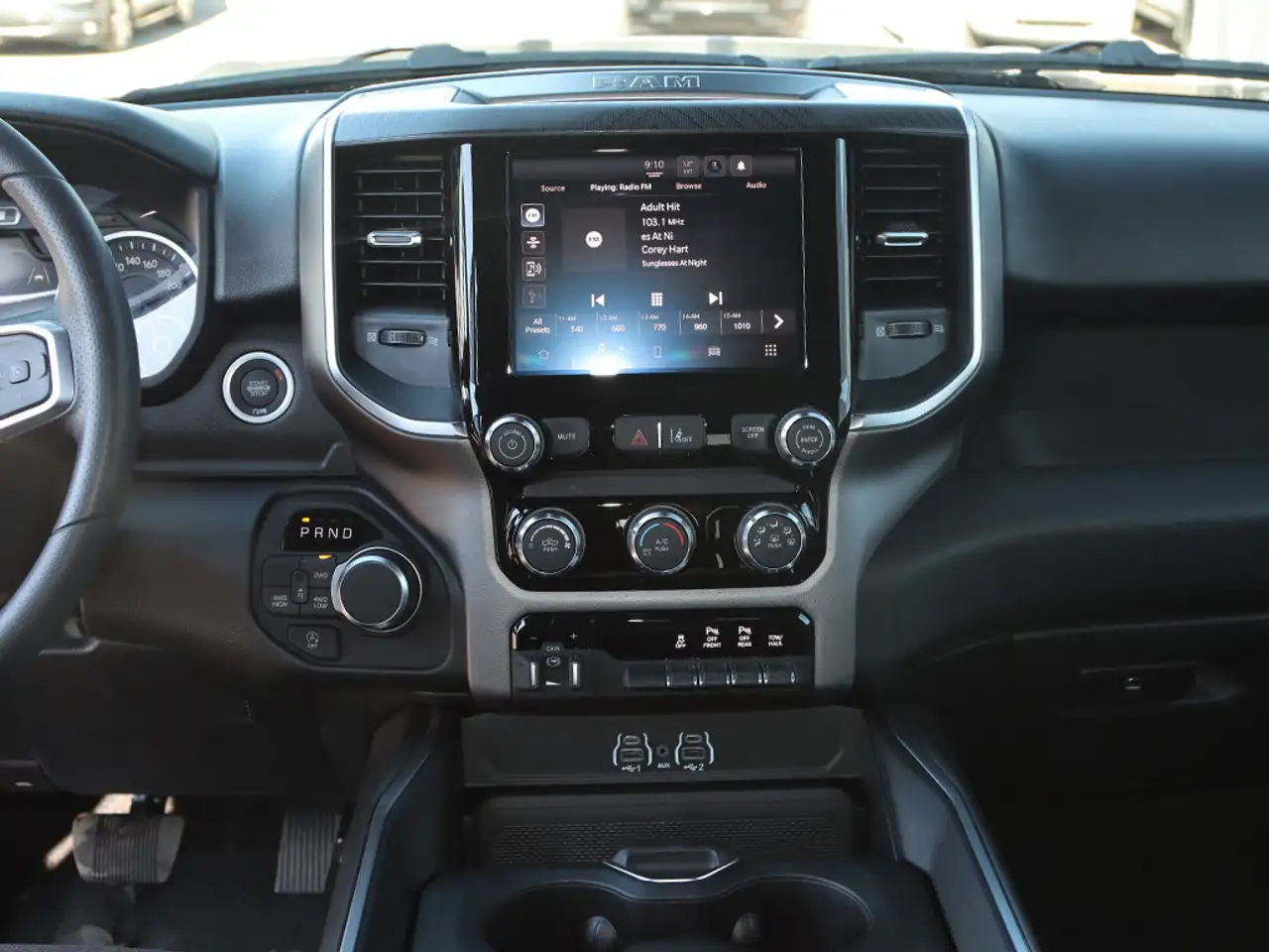 RAM 1500 снимка RAM 1500