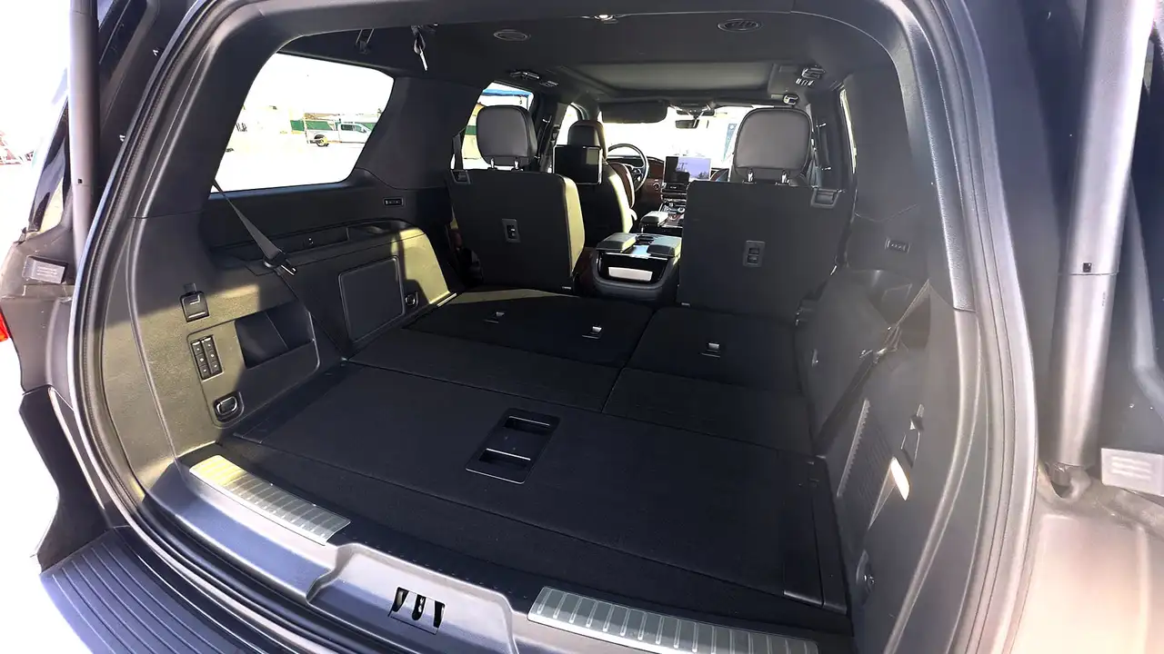 Lincoln Navigator 2022 — фото 27