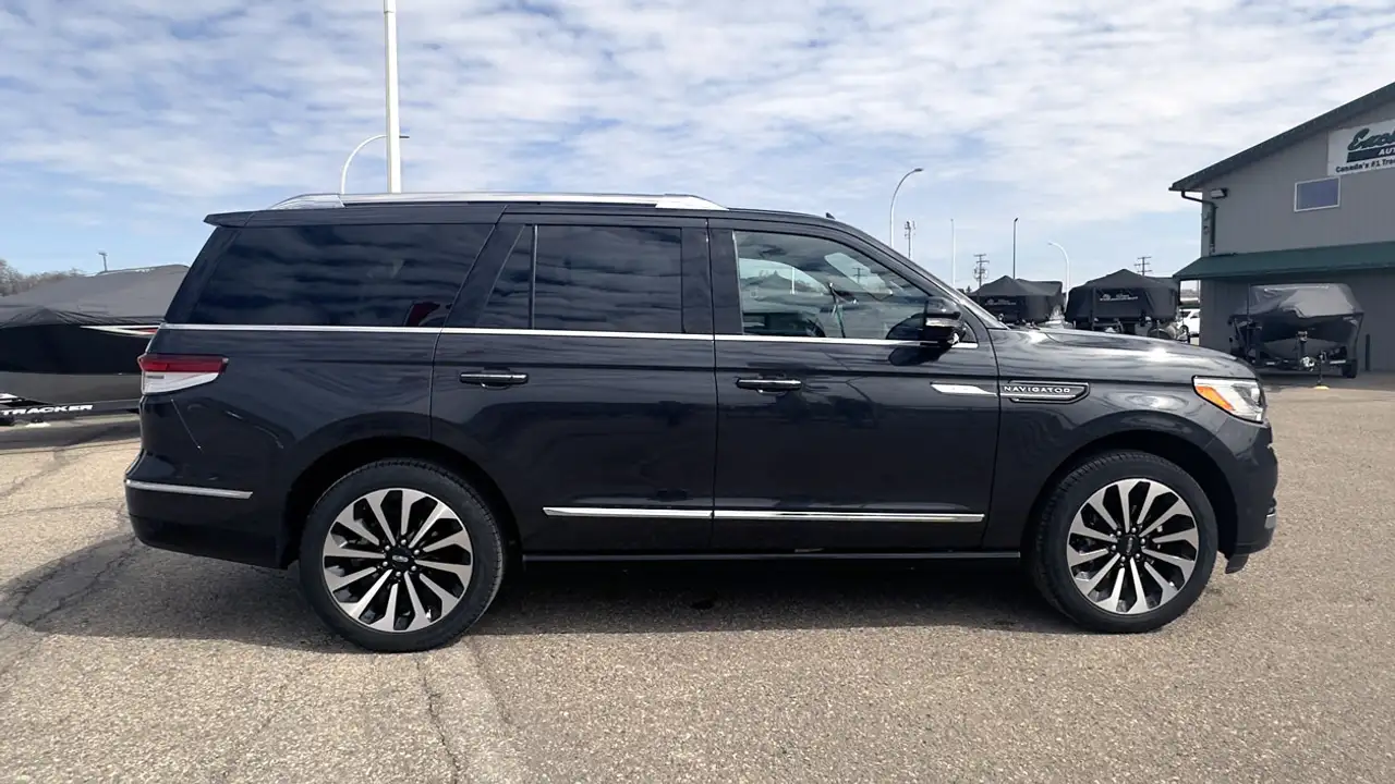 Lincoln Navigator 2022 — фото 9