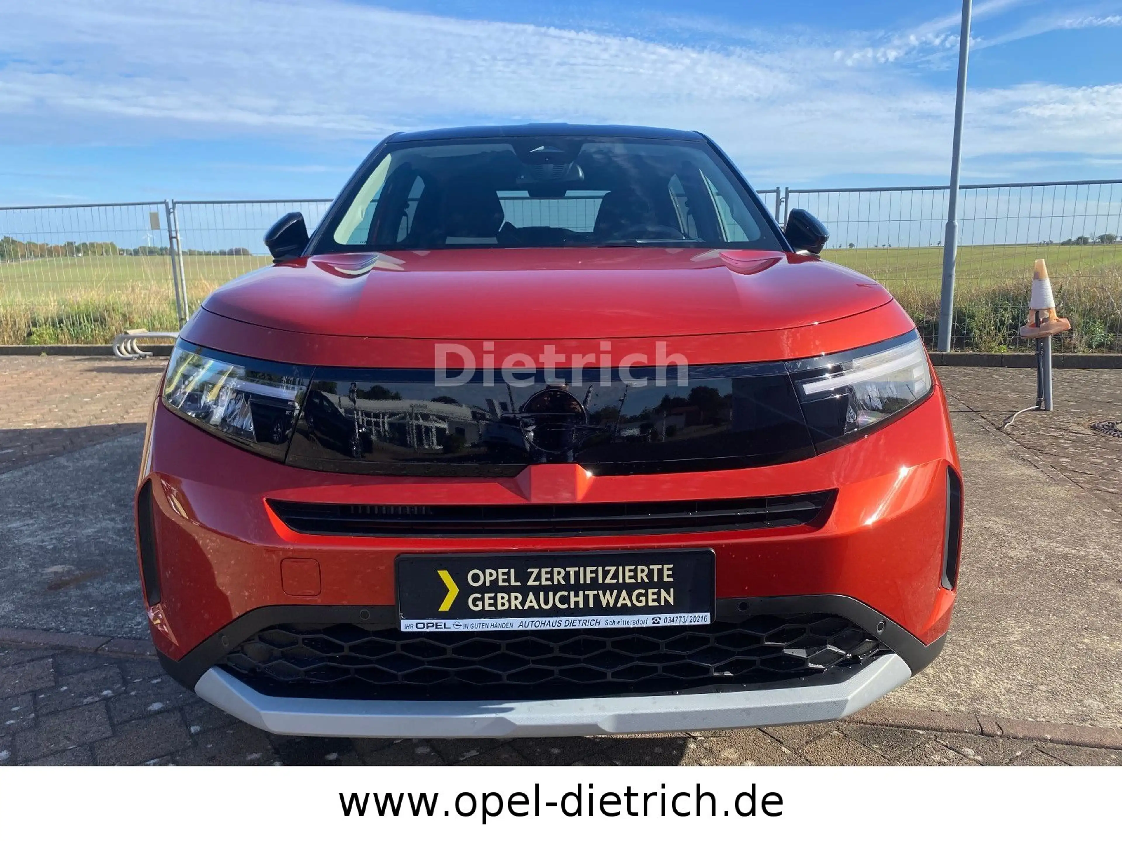 Opel Frontera GS 1.2 145PS Hybrid Automatik 7-Sitz. — photo 2