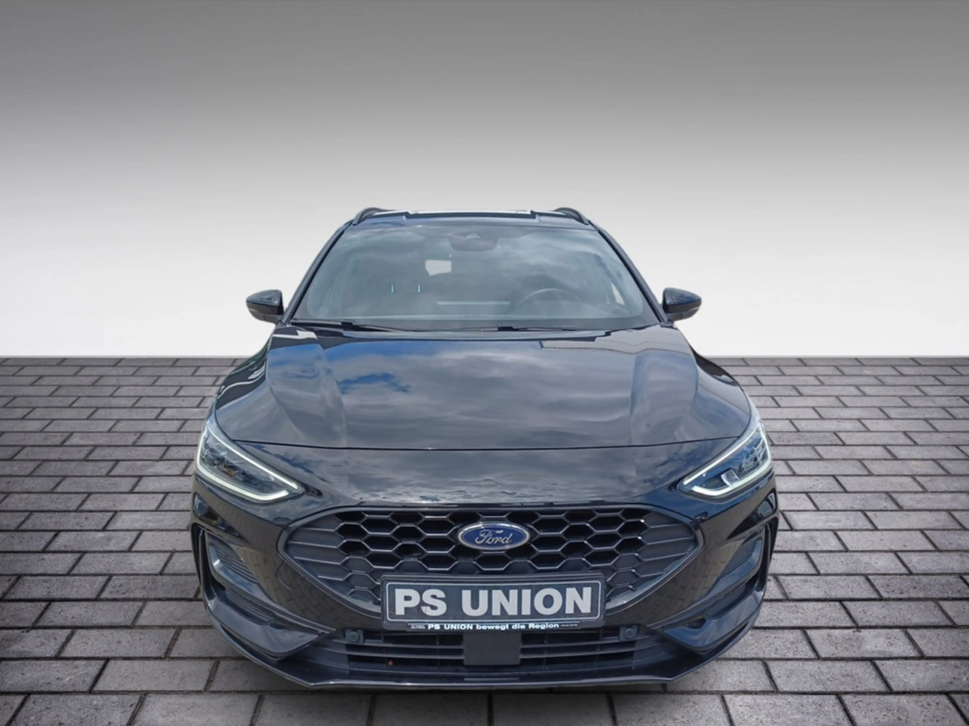 Ford Focus ST-Line Turnier 1.0L 155 PS DCT Allwett — photo 2