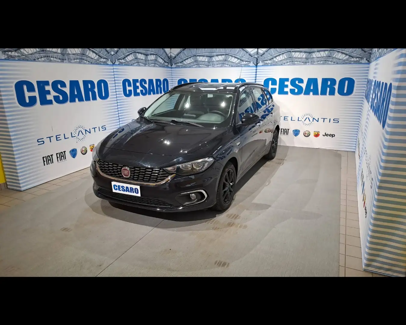 Fiat Tipo Station Wagon 1.6 Multijet Lounge Zwart - 2