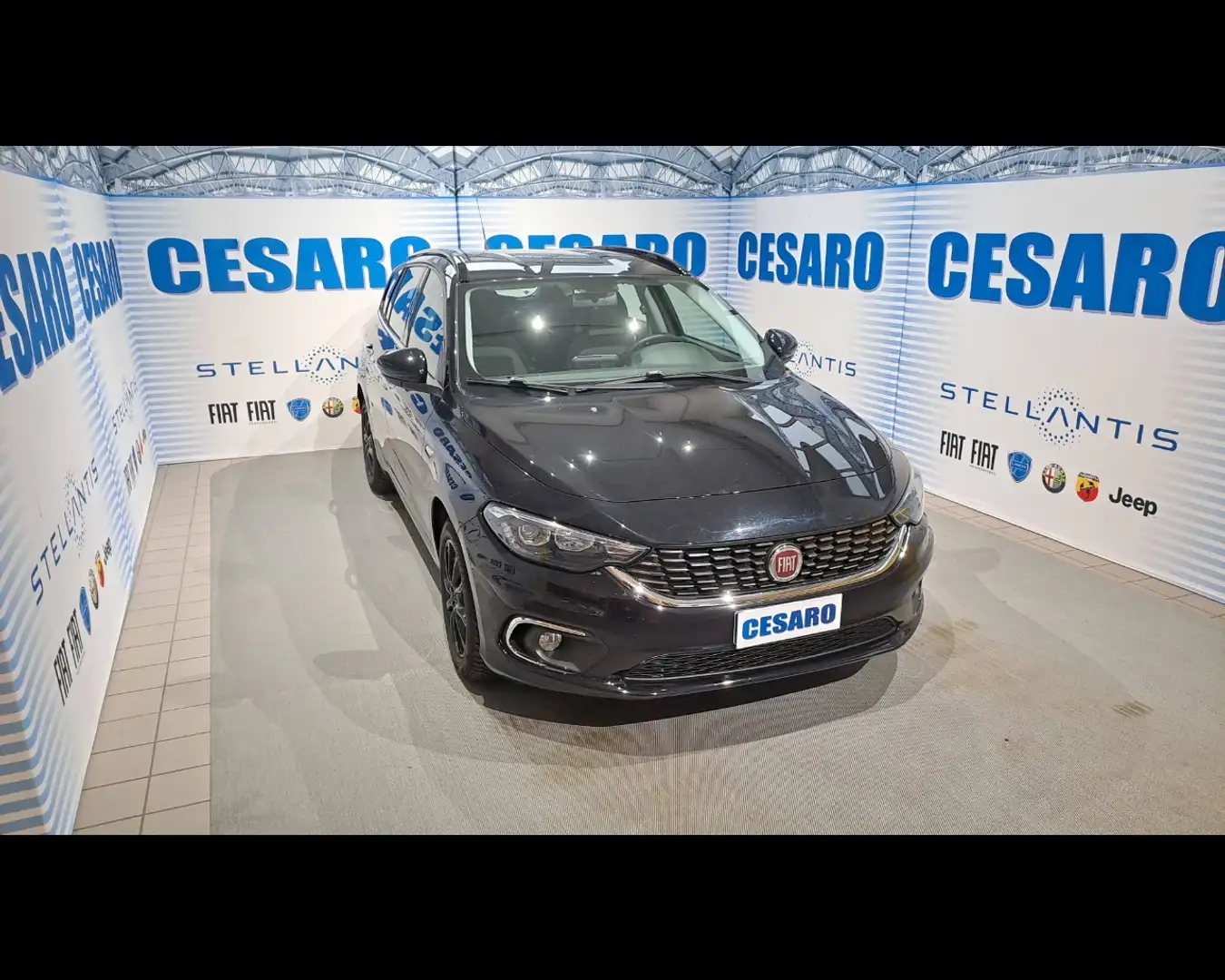 Fiat Tipo Station Wagon 1.6 Multijet Lounge Zwart - 1
