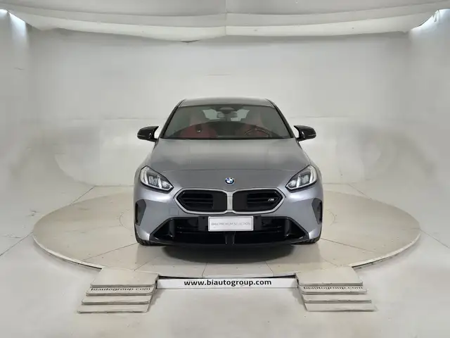 BMW 1 Series view 3