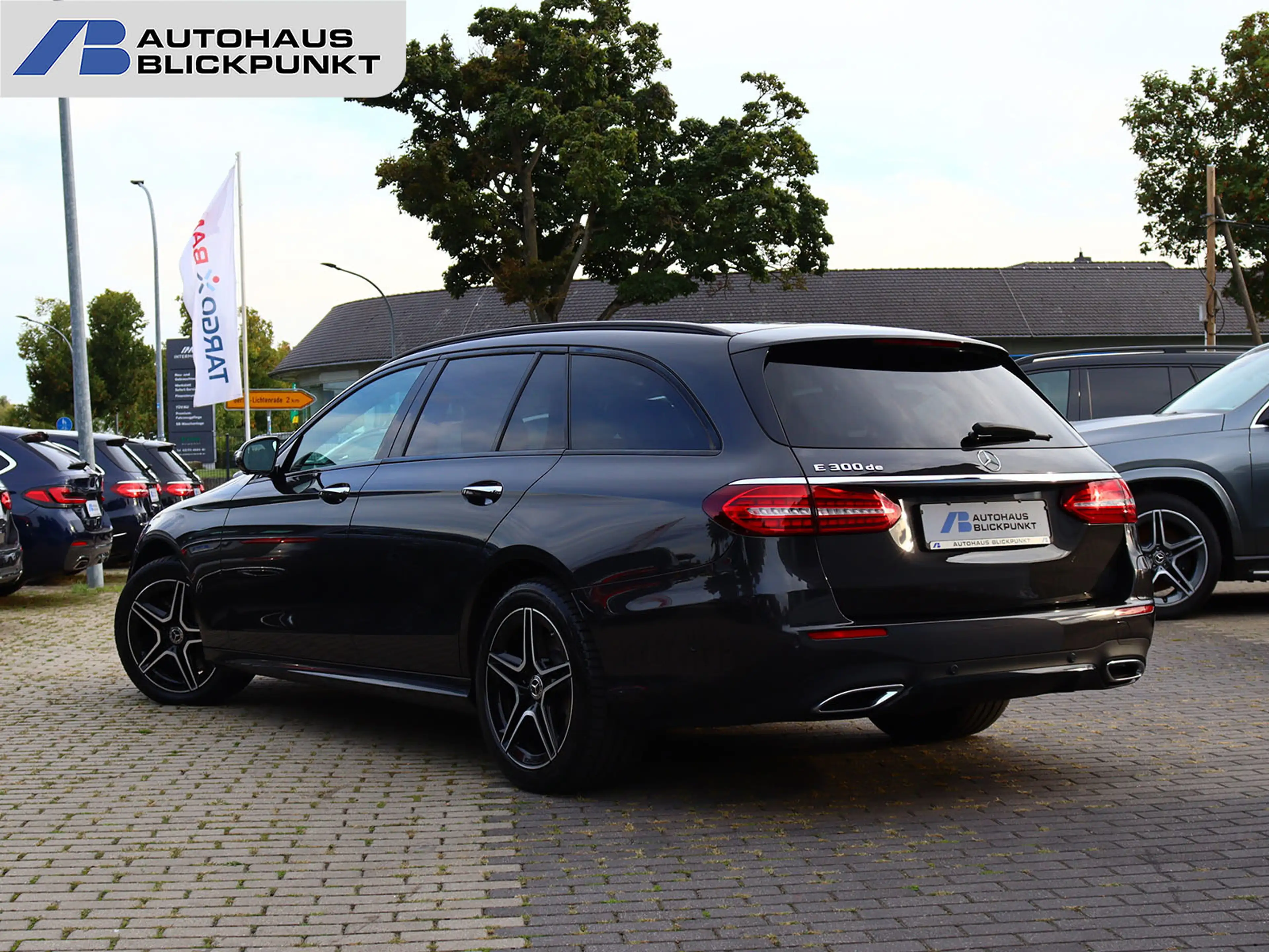 Mercedes-Benz E 300 de T 3x AMG DISTRONIC+PANO+KAM360+HEADUP — photo 4