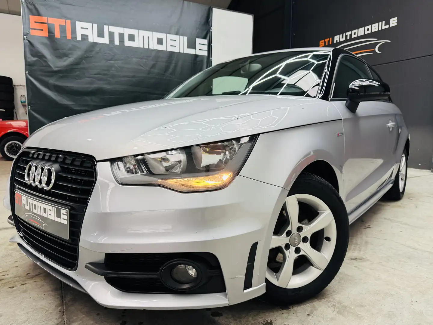 Audi A1 A1 1.2 TFSI Ambition S line - 1