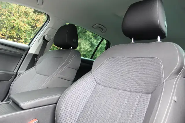Skoda Superb view 13