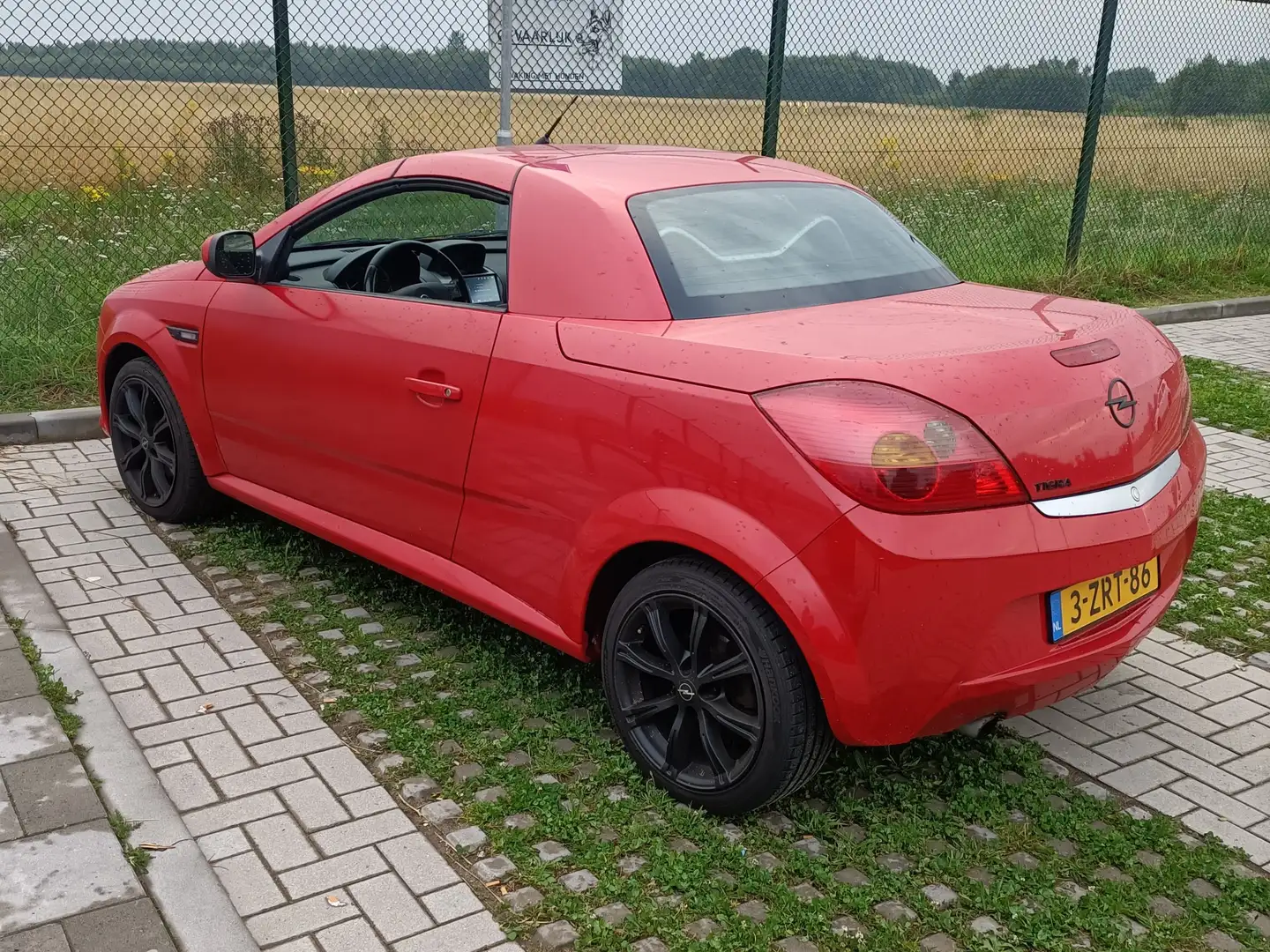 Opel Tigra 1.4-16V Enjoy Červená - 1