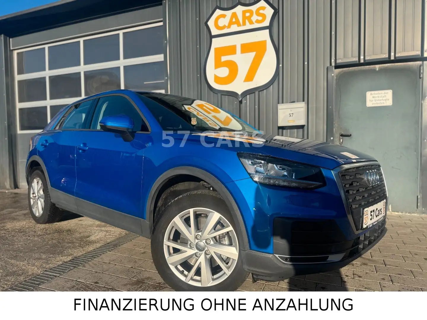 Audi Q2 Automatik+PDC+SHZ+Navi Blau - 1
