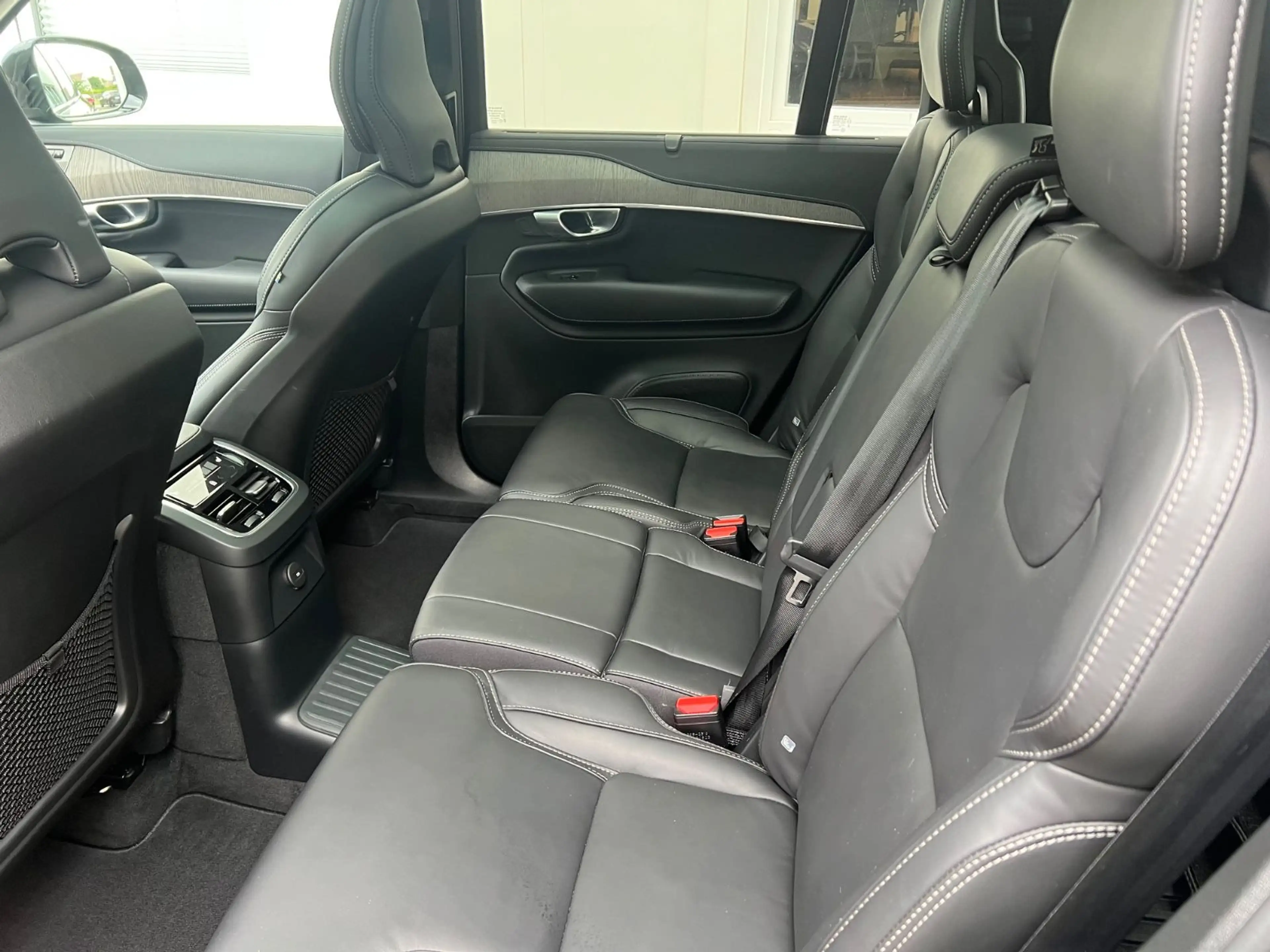 Volvo XC90 Recharge T8 Ultimate Dark AHK GARANTIE — photo 13