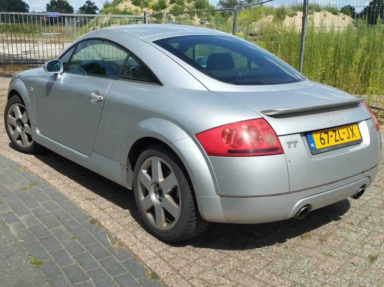 Audi TT 1.8 5V Turbo quattro, foto 2