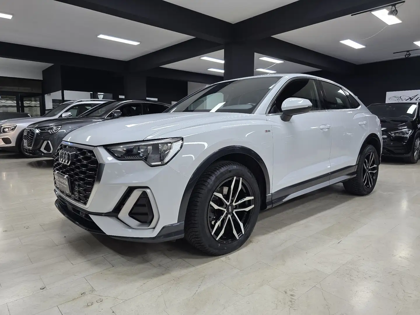 Audi Q3 Q3 I 2020 Sportback 35 2.0 tdi S line s-tronic Blanc - 1