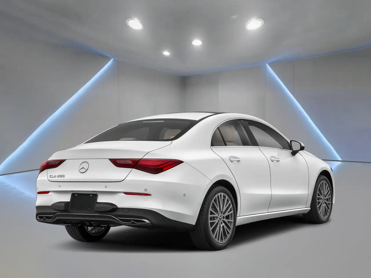 Mercedes-Benz CLA снимка Mercedes-Benz CLA