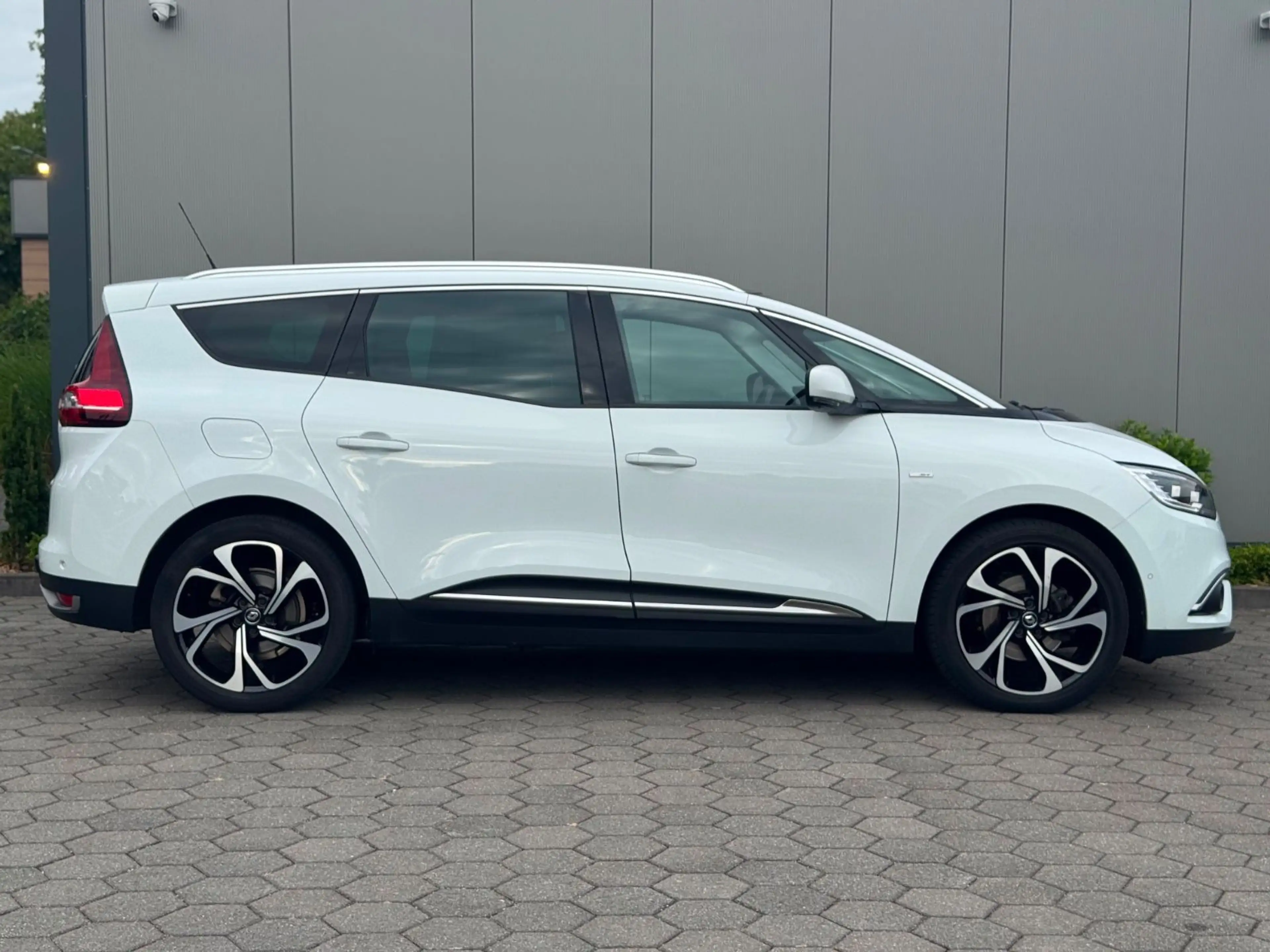 Renault Scenic IV Grand BOSE Edition Automalik Pano AHK — photo 6