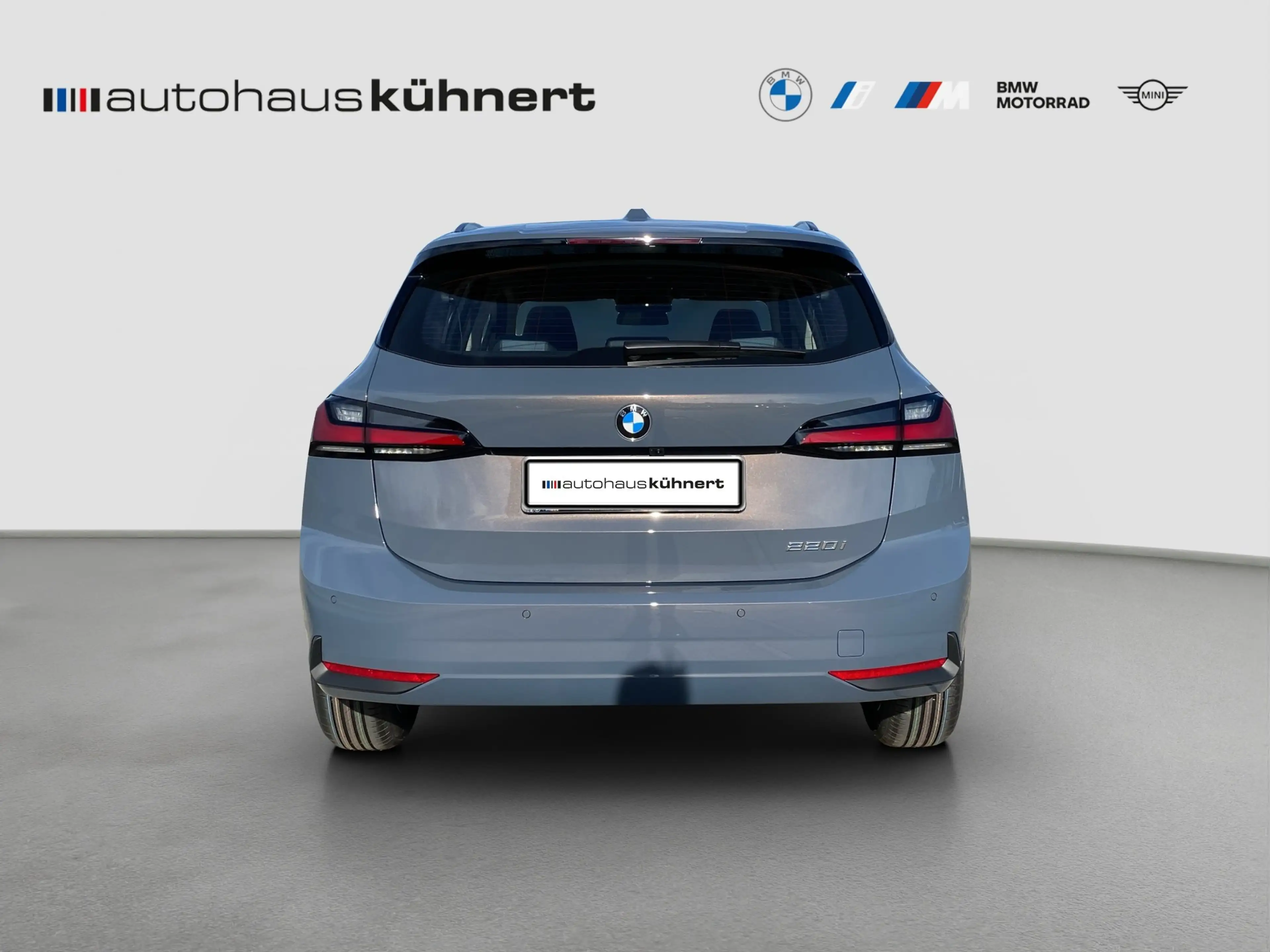 BMW 220 220i Active Tourer UPE 50.710 EUR Head-Up-Display — photo 6