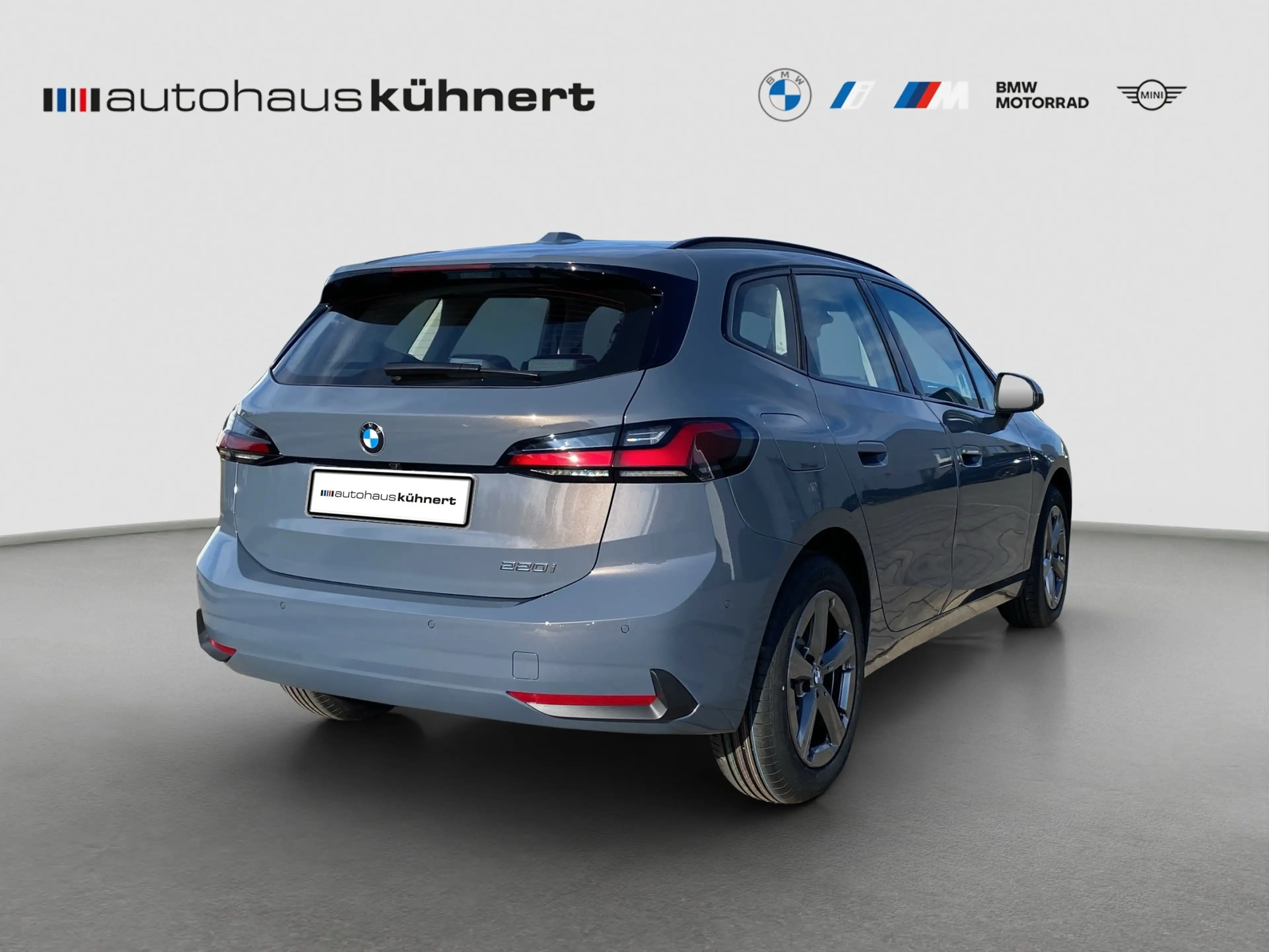 BMW 220 220i Active Tourer UPE 50.710 EUR Head-Up-Display — photo 7