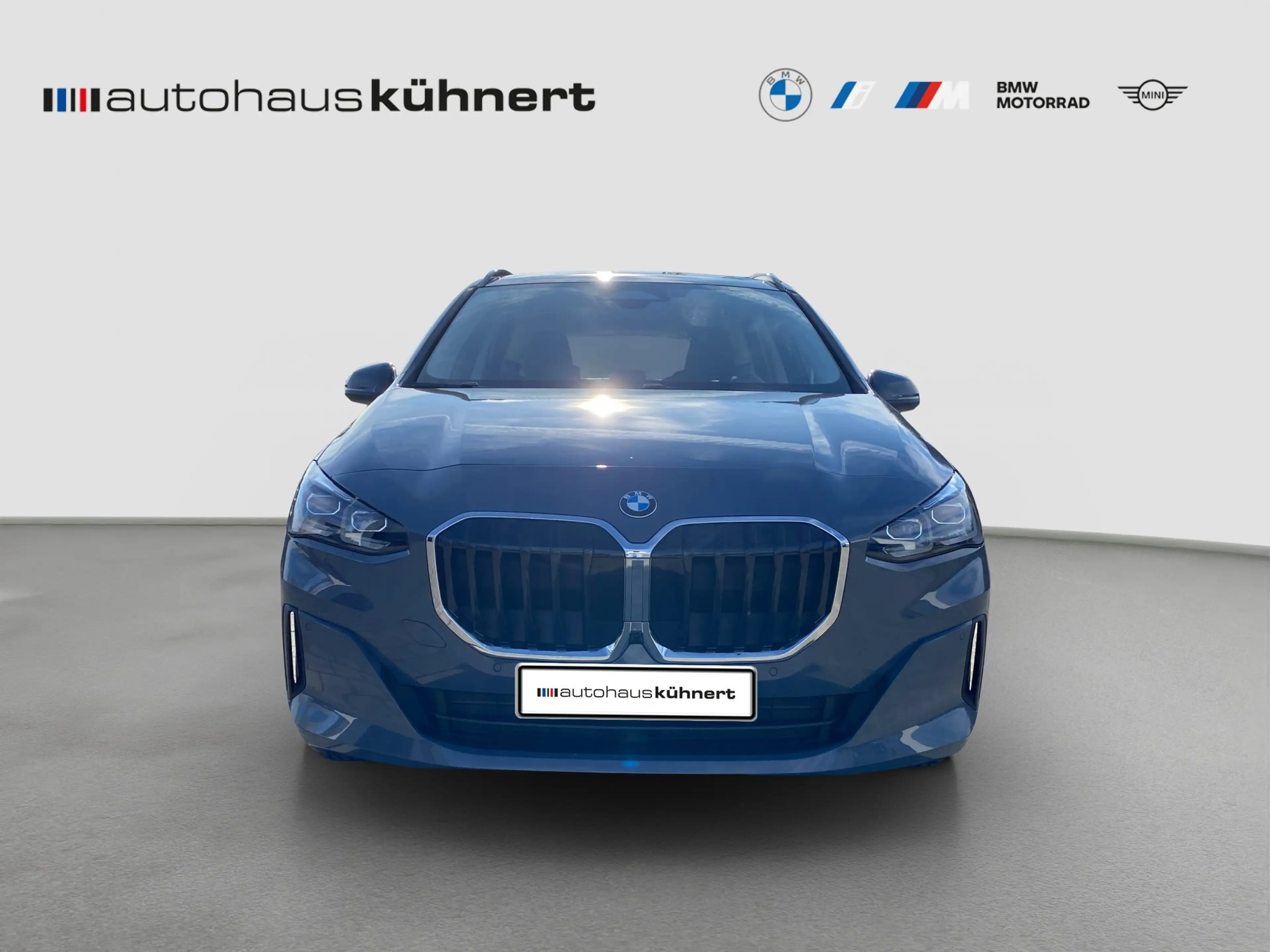 BMW 220 220i Active Tourer UPE 50.710 EUR Head-Up-Display — photo 3
