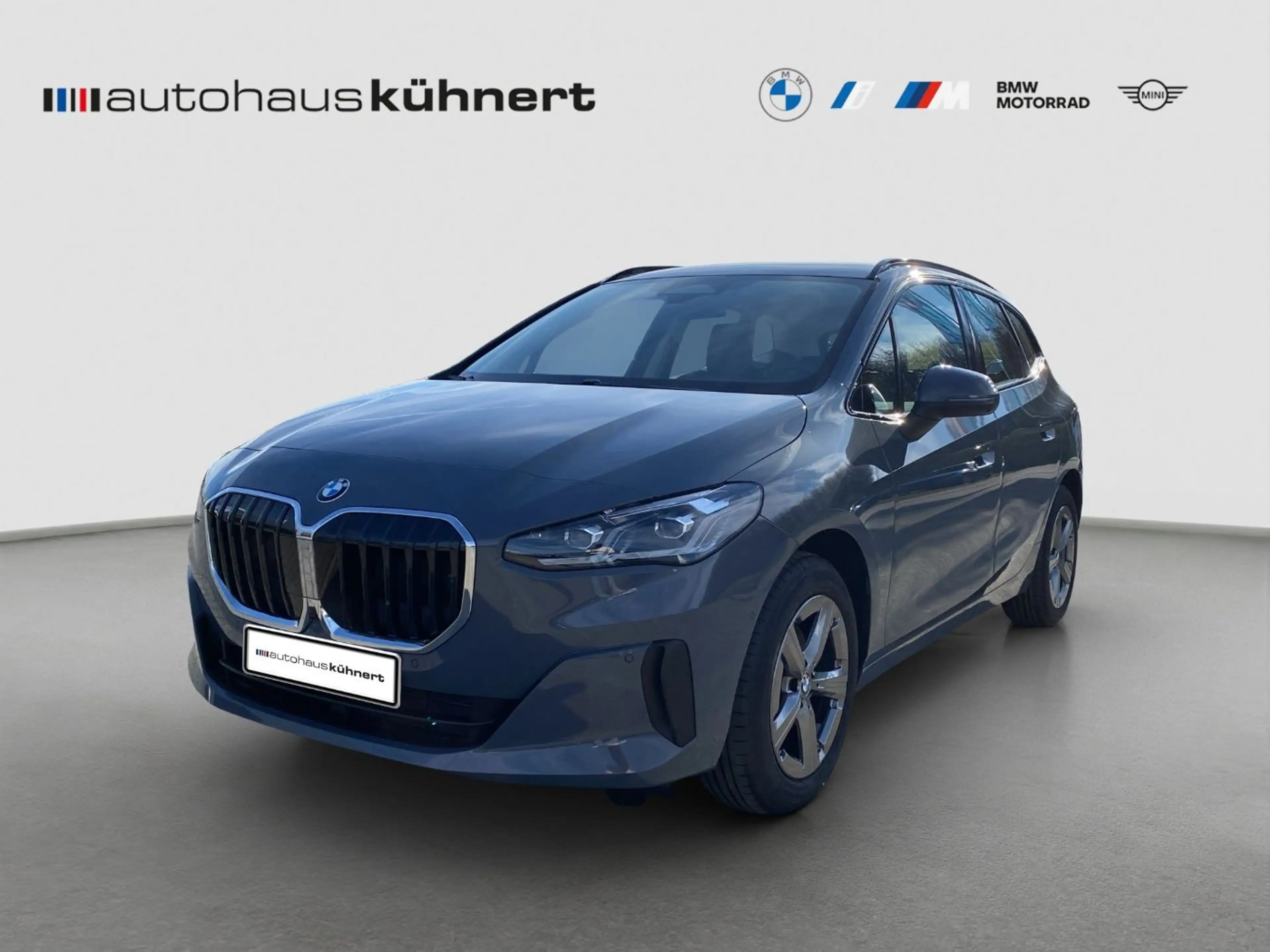 BMW 220 220i Active Tourer UPE 50.710 EUR Head-Up-Display — photo 2