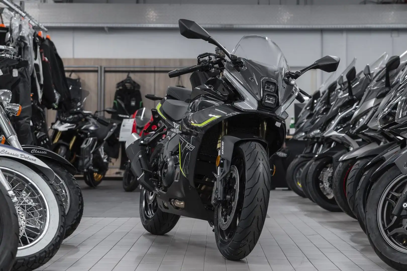 Benelli Tornado 550 sofort lieferbar, Lieferservice Black - 2