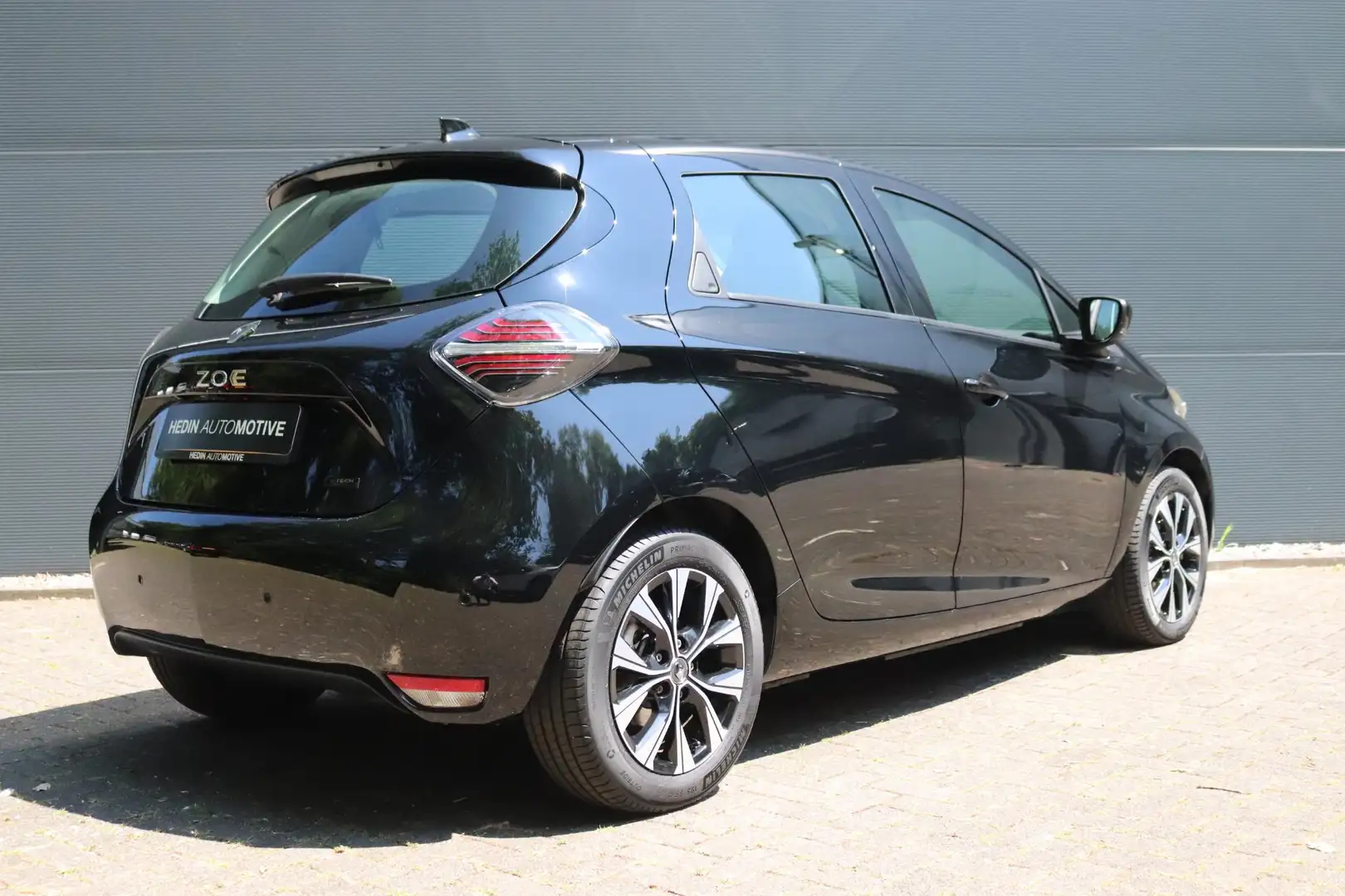 Renault ZOE R135 Evolution | 52 kWh| Navigatie | Stoel & Stuur Zwart - 2