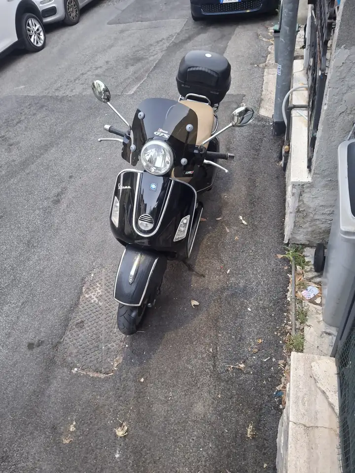 Piaggio GTS 250