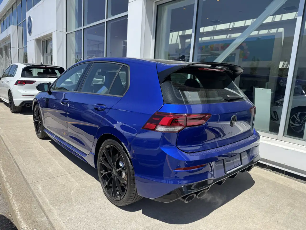 Volkswagen Golf R снимка Volkswagen Golf R