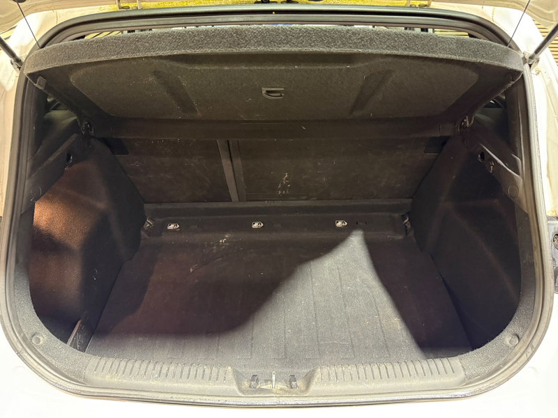 Hyundai i30 1.6 GDI Go! | Camera | Navi | Bluetooth | NAP — photo 12