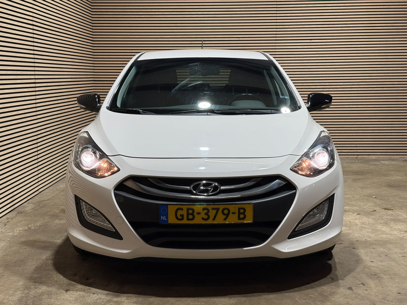 Hyundai i30 1.6 GDI Go! | Camera | Navi | Bluetooth | NAP — photo 7